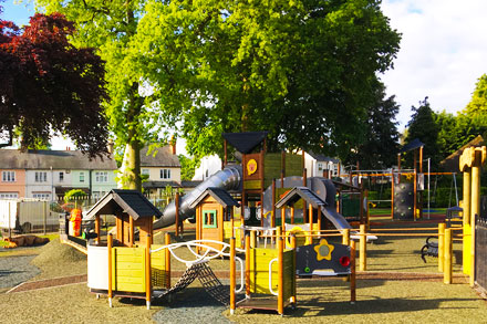 Manor Park safari play area