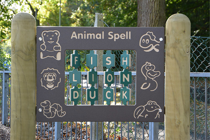 Pyestock Animal Spelling Play Panel