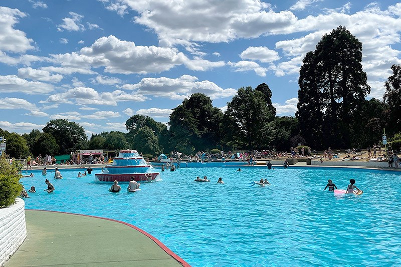 Lido And Fountain