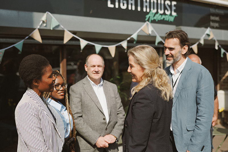 The Duchess Meeting The Mayor
