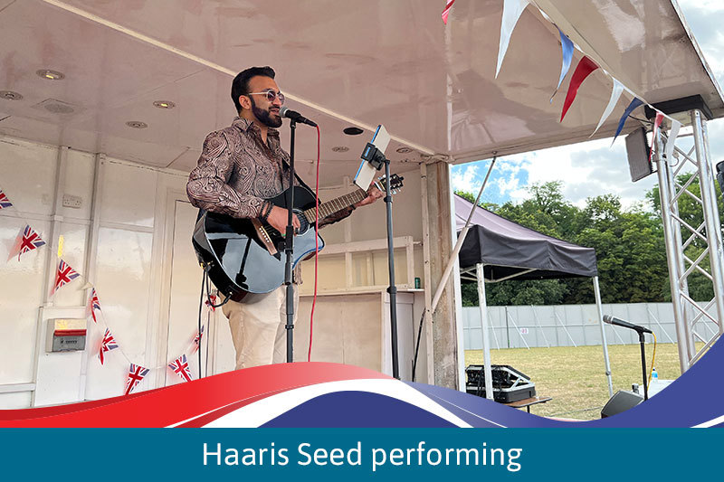 Haaris Seed Performing